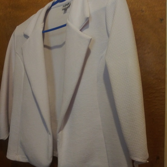 White Suit Top - Picture 2 of 2